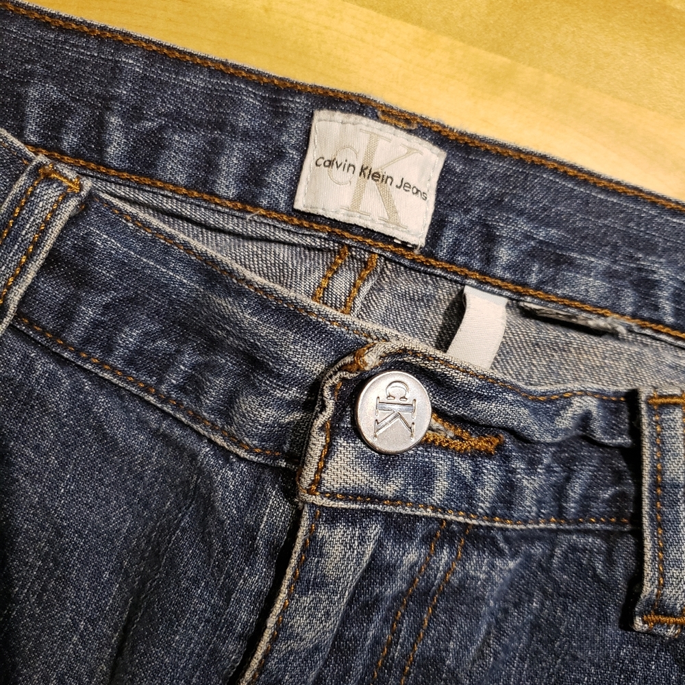 Women's jeans